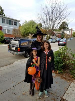 girls-and-mommy-on-halloween