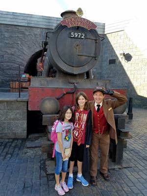 girls-by-hogwarts-express