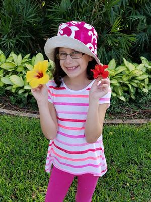 avery-with-flowers